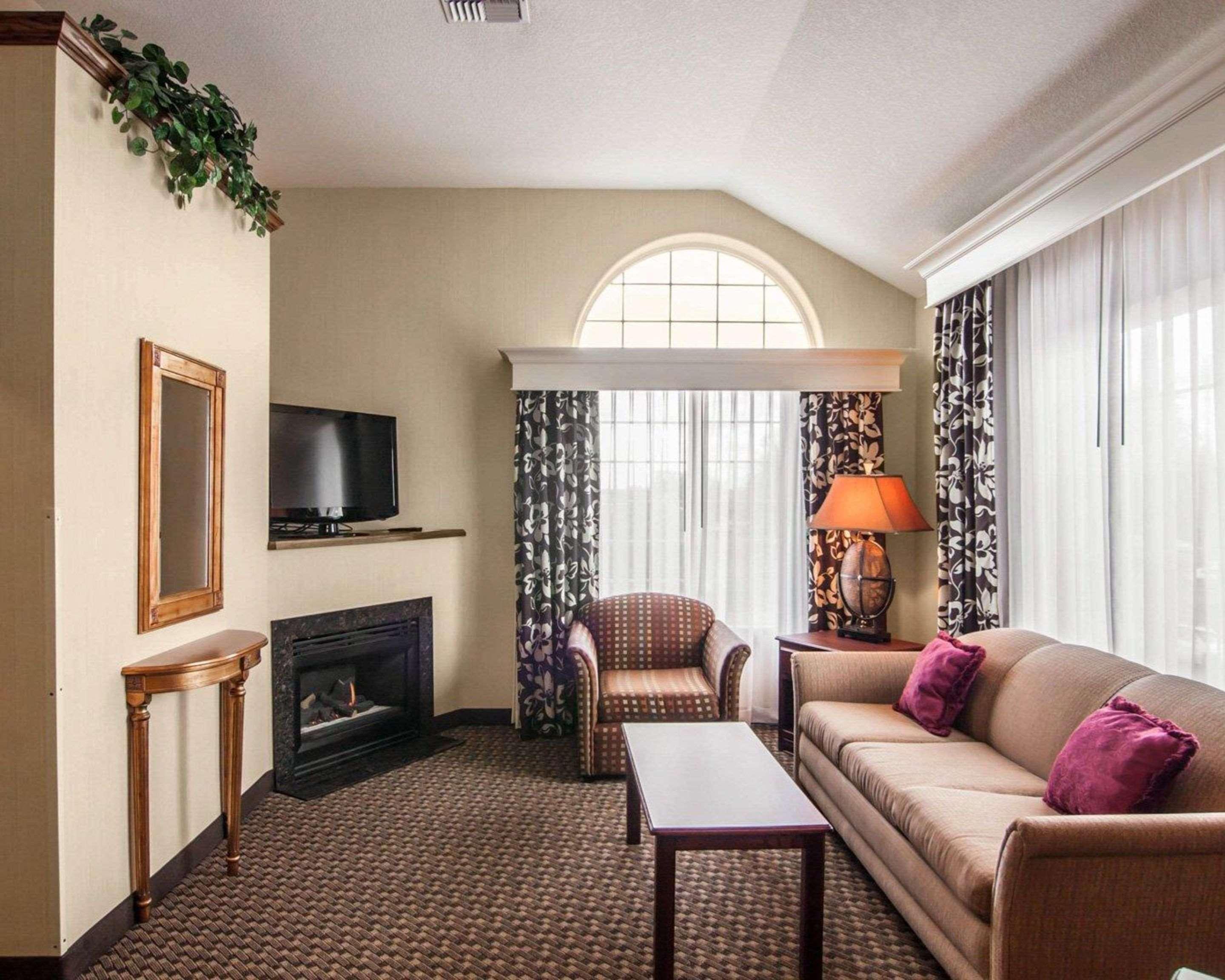 Comfort Suites Корваллис Экстерьер фото