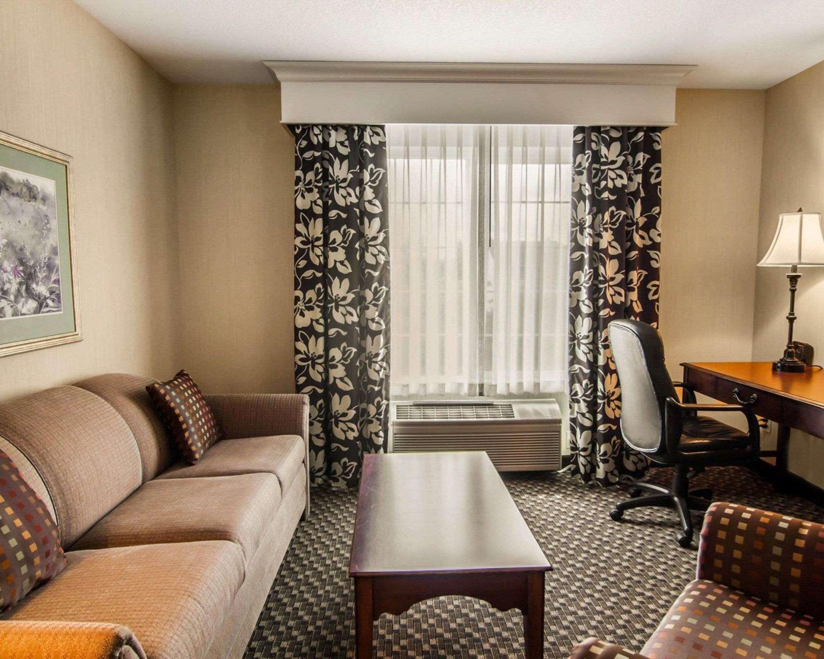 Comfort Suites Корваллис Экстерьер фото